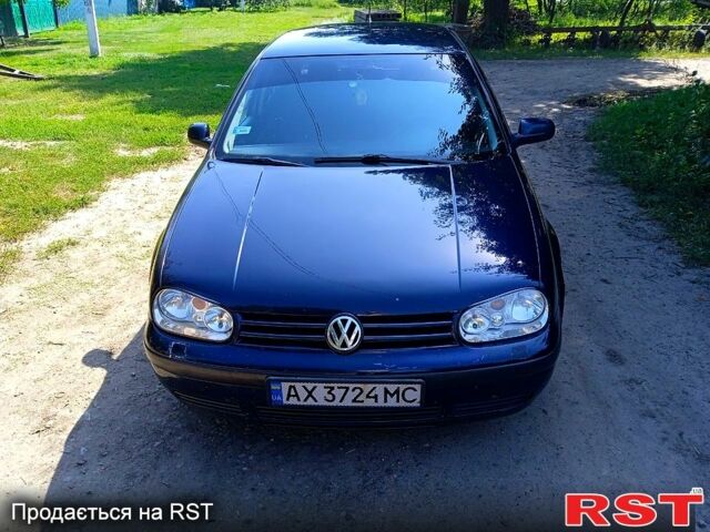 Синий Фольксваген Гольф, объемом двигателя 1.6 л и пробегом 291 тыс. км за 3600 $, фото 1 на Automoto.ua