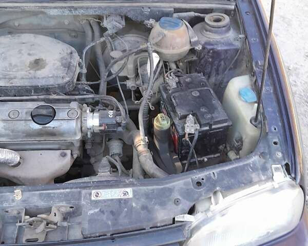 Синій Фольксваген Гольф, об'ємом двигуна 1.39 л та пробігом 270 тис. км за 2099 $, фото 13 на Automoto.ua