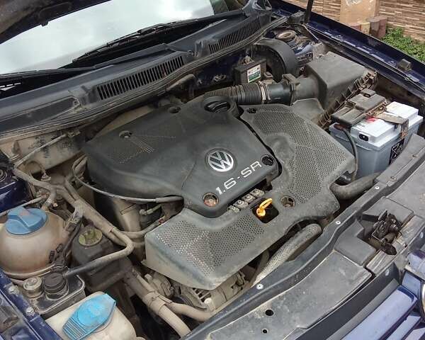 Синий Фольксваген Гольф, объемом двигателя 1.6 л и пробегом 346 тыс. км за 2300 $, фото 12 на Automoto.ua