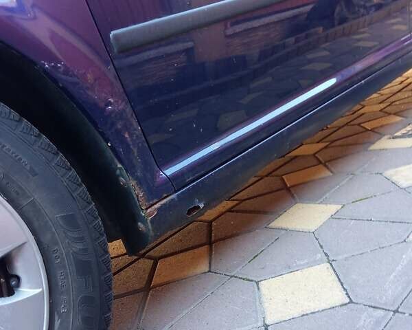 Синий Фольксваген Гольф, объемом двигателя 1.6 л и пробегом 346 тыс. км за 2300 $, фото 5 на Automoto.ua