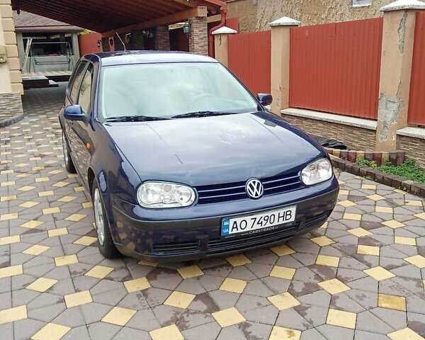 Синий Фольксваген Гольф, объемом двигателя 1.6 л и пробегом 346 тыс. км за 2300 $, фото 32 на Automoto.ua