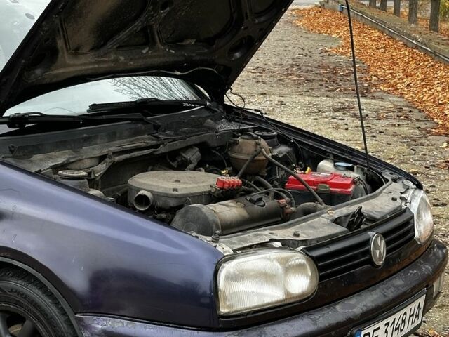 Синий Фольксваген Гольф, объемом двигателя 1.4 л и пробегом 250 тыс. км за 1499 $, фото 9 на Automoto.ua