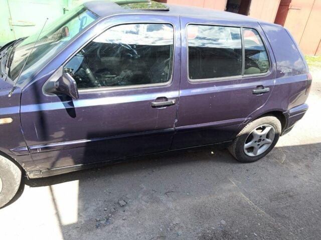 Синій Фольксваген Гольф, об'ємом двигуна 1.6 л та пробігом 1 тис. км за 2200 $, фото 3 на Automoto.ua