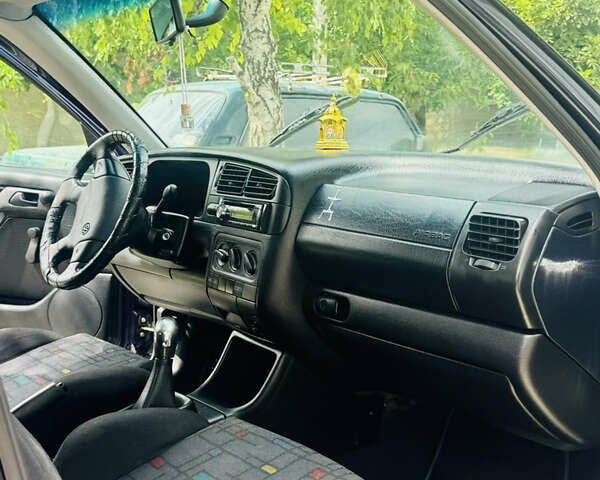 Синий Фольксваген Гольф, объемом двигателя 1.78 л и пробегом 60 тыс. км за 4000 $, фото 7 на Automoto.ua