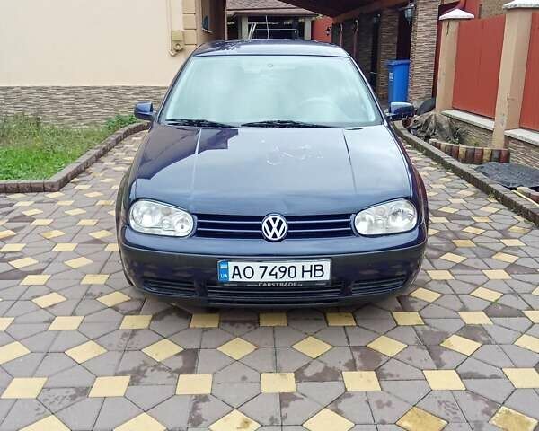 Синий Фольксваген Гольф, объемом двигателя 1.6 л и пробегом 346 тыс. км за 2300 $, фото 21 на Automoto.ua