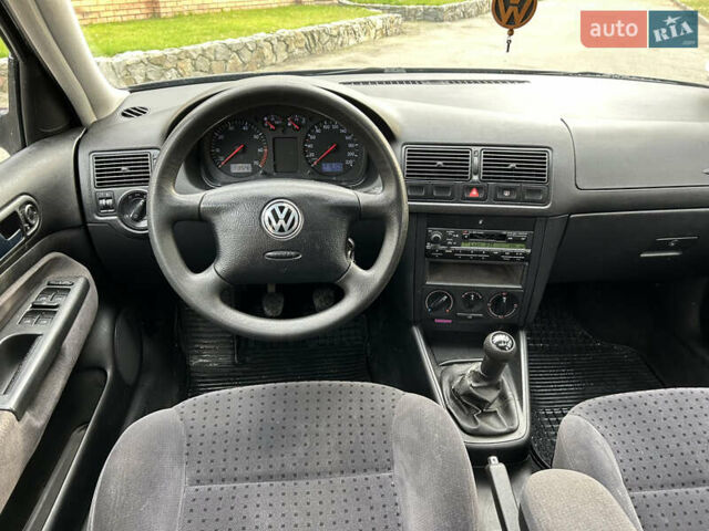 Синій Фольксваген Гольф, об'ємом двигуна 1.39 л та пробігом 218 тис. км за 3650 $, фото 21 на Automoto.ua