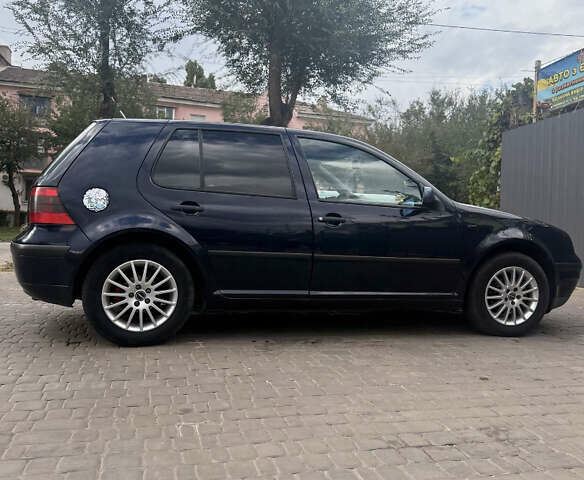 Синій Фольксваген Гольф, об'ємом двигуна 1.6 л та пробігом 196 тис. км за 4100 $, фото 4 на Automoto.ua