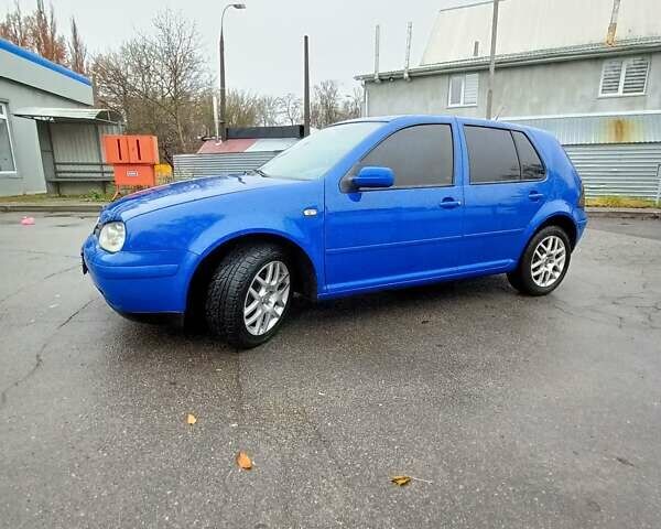 Синий Фольксваген Гольф, объемом двигателя 1.6 л и пробегом 340 тыс. км за 3300 $, фото 3 на Automoto.ua