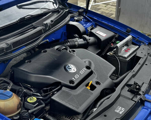 Синий Фольксваген Гольф, объемом двигателя 1.6 л и пробегом 308 тыс. км за 3450 $, фото 3 на Automoto.ua