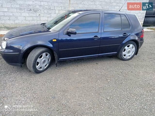 Синий Фольксваген Гольф, объемом двигателя 1.6 л и пробегом 300 тыс. км за 3600 $, фото 7 на Automoto.ua