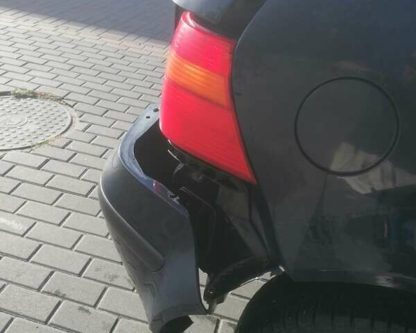 Синий Фольксваген Гольф, объемом двигателя 1.39 л и пробегом 333 тыс. км за 2700 $, фото 10 на Automoto.ua