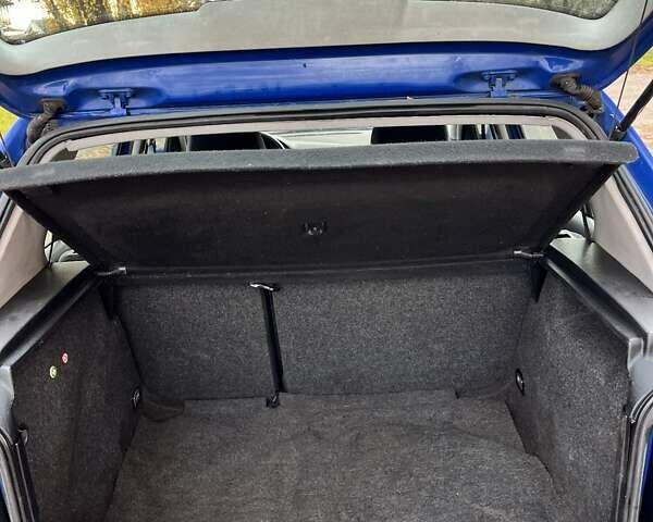 Синий Фольксваген Гольф, объемом двигателя 1.9 л и пробегом 275 тыс. км за 4699 $, фото 18 на Automoto.ua