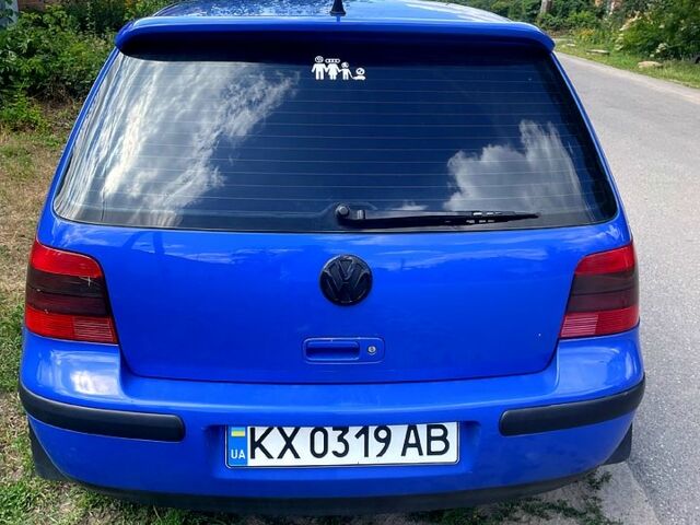 Синій Фольксваген Гольф, об'ємом двигуна 1.8 л та пробігом 300 тис. км за 4000 $, фото 7 на Automoto.ua