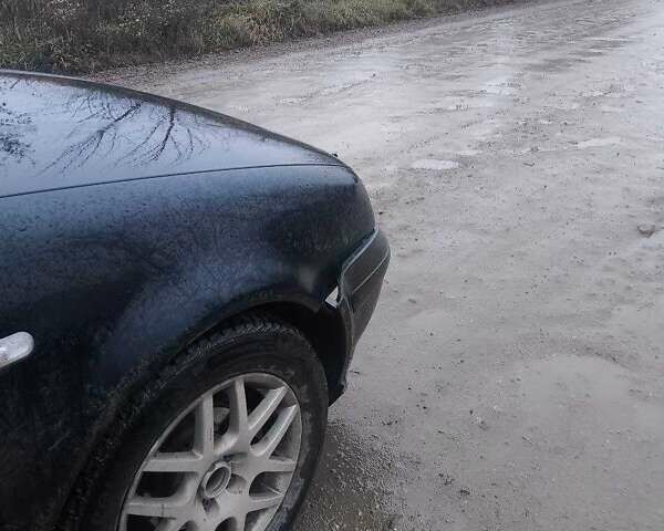 Синий Фольксваген Гольф, объемом двигателя 1.4 л и пробегом 200 тыс. км за 3200 $, фото 1 на Automoto.ua