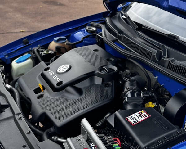 Синий Фольксваген Гольф, объемом двигателя 1.6 л и пробегом 308 тыс. км за 3450 $, фото 5 на Automoto.ua