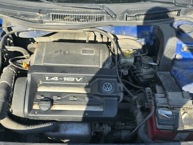 Синій Фольксваген Гольф, об'ємом двигуна 1.4 л та пробігом 212 тис. км за 3250 $, фото 7 на Automoto.ua