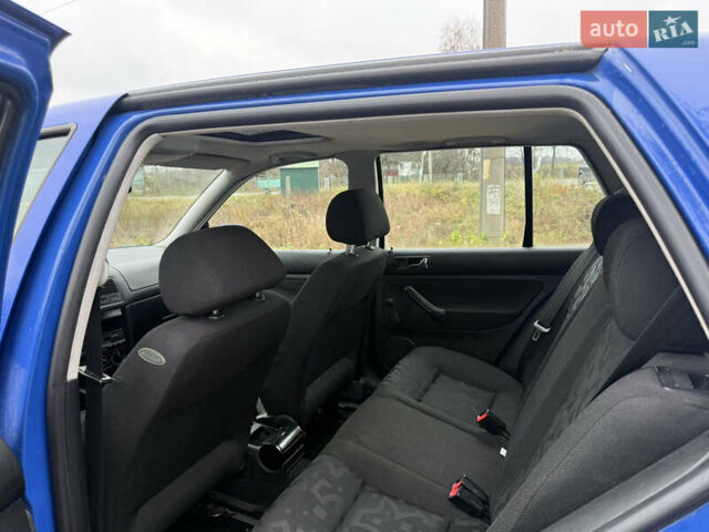 Синий Фольксваген Гольф, объемом двигателя 1.39 л и пробегом 213 тыс. км за 2750 $, фото 8 на Automoto.ua