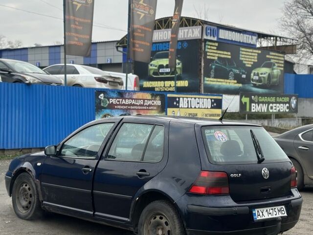 Синий Фольксваген Гольф, объемом двигателя 1.4 л и пробегом 300 тыс. км за 2300 $, фото 3 на Automoto.ua