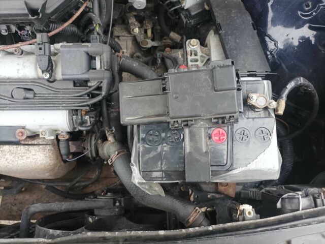 Синий Фольксваген Гольф, объемом двигателя 1.4 л и пробегом 349 тыс. км за 2400 $, фото 6 на Automoto.ua