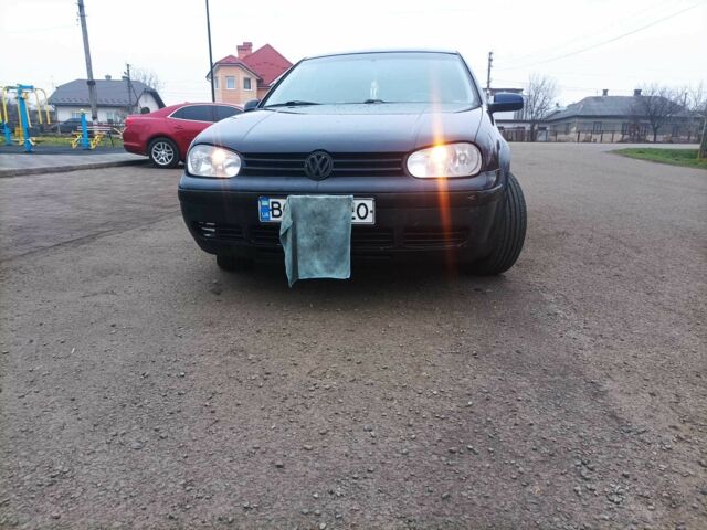 Синий Фольксваген Гольф, объемом двигателя 1.4 л и пробегом 349 тыс. км за 2400 $, фото 12 на Automoto.ua