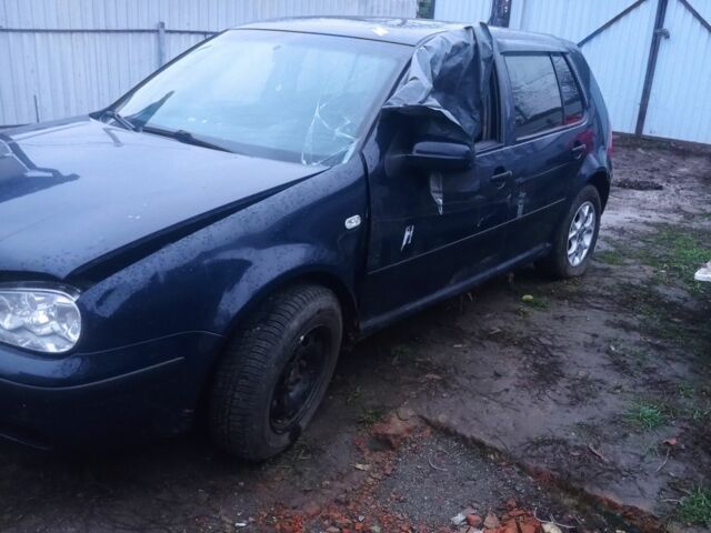 Синий Фольксваген Гольф, объемом двигателя 1.4 л и пробегом 230 тыс. км за 1650 $, фото 3 на Automoto.ua