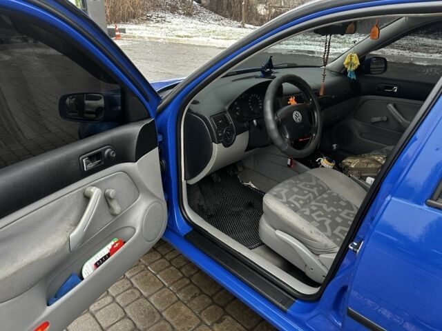 Синий Фольксваген Гольф, объемом двигателя 1.4 л и пробегом 254 тыс. км за 3787 $, фото 9 на Automoto.ua