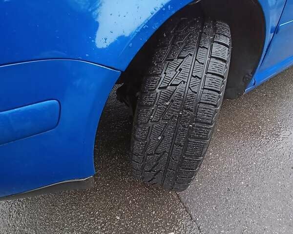 Синий Фольксваген Гольф, объемом двигателя 1.6 л и пробегом 340 тыс. км за 3300 $, фото 15 на Automoto.ua