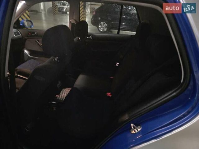 Синий Фольксваген Гольф, объемом двигателя 1.39 л и пробегом 359 тыс. км за 4200 $, фото 19 на Automoto.ua