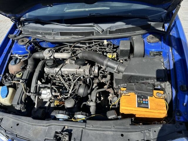 Синій Фольксваген Гольф, об'ємом двигуна 1.9 л та пробігом 419 тис. км за 2890 $, фото 7 на Automoto.ua