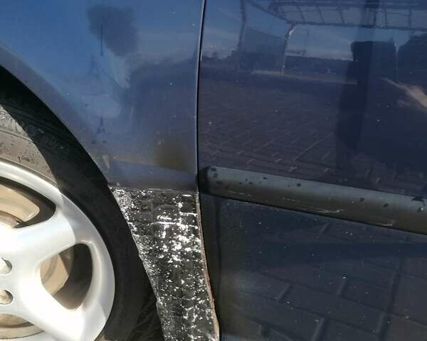 Синий Фольксваген Гольф, объемом двигателя 1.39 л и пробегом 333 тыс. км за 2700 $, фото 20 на Automoto.ua