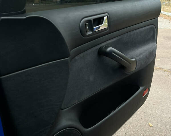 Синий Фольксваген Гольф, объемом двигателя 1.6 л и пробегом 308 тыс. км за 3450 $, фото 16 на Automoto.ua