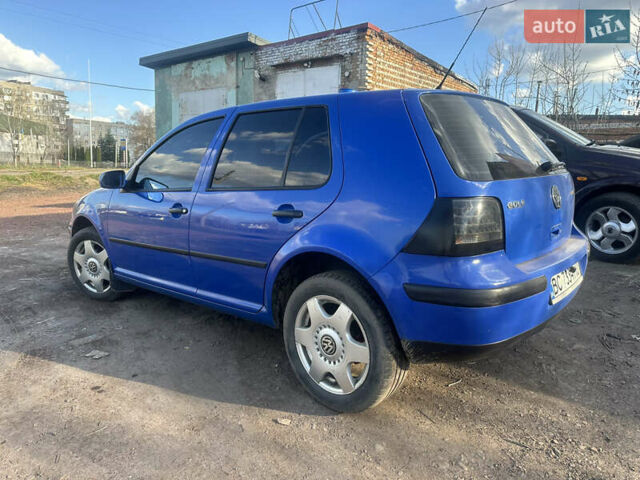 Синий Фольксваген Гольф, объемом двигателя 1.39 л и пробегом 273 тыс. км за 2850 $, фото 1 на Automoto.ua