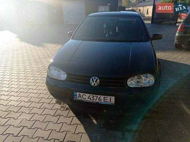 Синий Фольксваген Гольф, объемом двигателя 1.6 л и пробегом 300 тыс. км за 3600 $, фото 12 на Automoto.ua