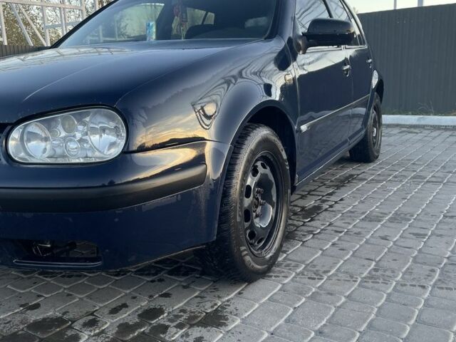 Синий Фольксваген Гольф, объемом двигателя 1.9 л и пробегом 340 тыс. км за 2500 $, фото 1 на Automoto.ua