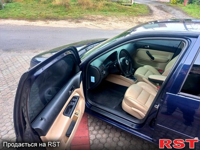 Фольксваген Гольф 1998 у Звенигородка на Automoto.ua Синій Фольксваген Гольф, об'ємом двигуна 1.6 л та пробігом 310 тис. км за 3650 $, фото 2 на Automoto.ua