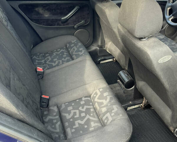 Синій Фольксваген Гольф, об'ємом двигуна 1.39 л та пробігом 326 тис. км за 3700 $, фото 9 на Automoto.ua