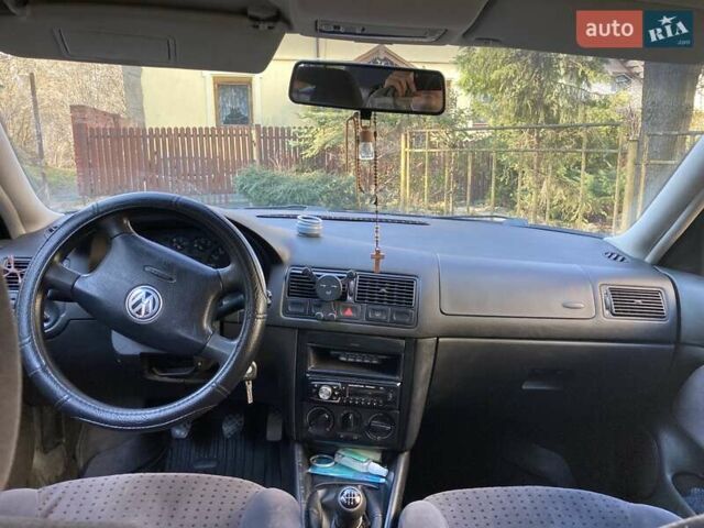 Синий Фольксваген Гольф, объемом двигателя 1.9 л и пробегом 365 тыс. км за 3300 $, фото 5 на Automoto.ua