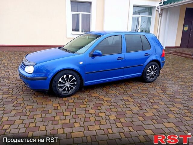 Синий Фольксваген Гольф, объемом двигателя 1.4 л и пробегом 210 тыс. км за 3350 $, фото 1 на Automoto.ua