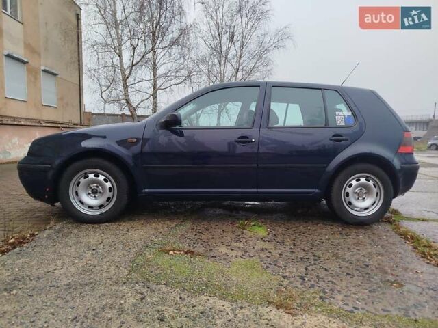 Синий Фольксваген Гольф, объемом двигателя 1.39 л и пробегом 152 тыс. км за 3500 $, фото 8 на Automoto.ua