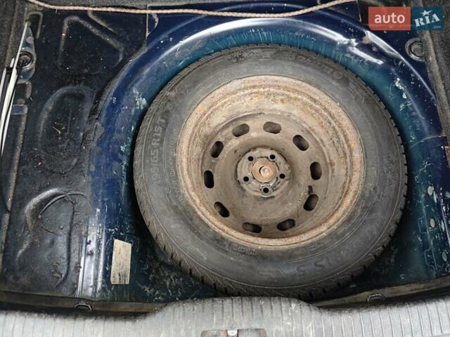 Синий Фольксваген Гольф, объемом двигателя 1.9 л и пробегом 370 тыс. км за 3800 $, фото 54 на Automoto.ua