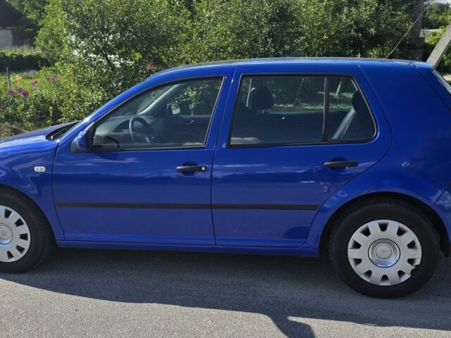 Синій Фольксваген Гольф, об'ємом двигуна 1.4 л та пробігом 212 тис. км за 3250 $, фото 3 на Automoto.ua