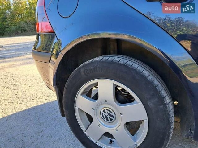 Синий Фольксваген Гольф, объемом двигателя 1.6 л и пробегом 500 тыс. км за 4000 $, фото 7 на Automoto.ua