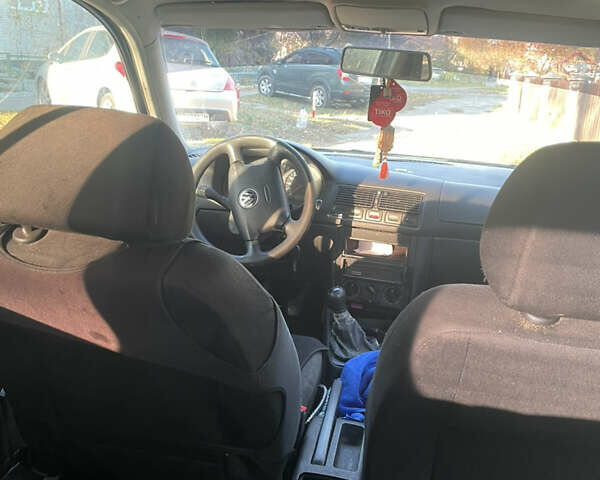 Синій Фольксваген Гольф, об'ємом двигуна 1.9 л та пробігом 300 тис. км за 2500 $, фото 6 на Automoto.ua