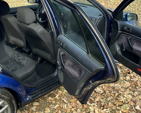 Синій Фольксваген Гольф, об'ємом двигуна 1.39 л та пробігом 326 тис. км за 3700 $, фото 8 на Automoto.ua