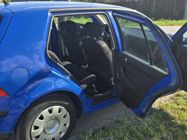 Синій Фольксваген Гольф, об'ємом двигуна 1.4 л та пробігом 212 тис. км за 3250 $, фото 6 на Automoto.ua