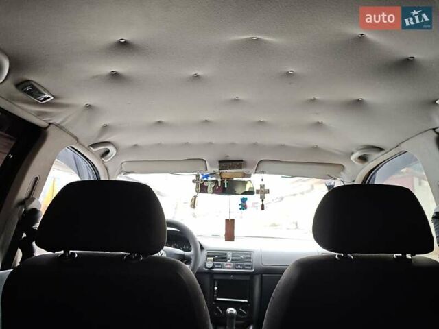 Синий Фольксваген Гольф, объемом двигателя 1.9 л и пробегом 370 тыс. км за 3800 $, фото 50 на Automoto.ua