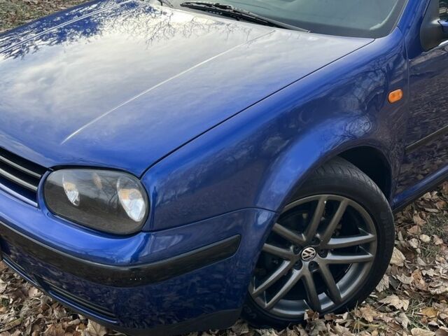 Синій Фольксваген Гольф, об'ємом двигуна 1.4 л та пробігом 326 тис. км за 3800 $, фото 1 на Automoto.ua