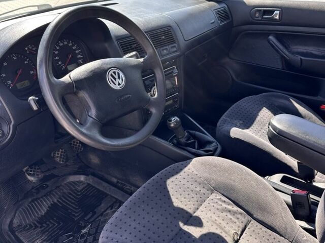 Синій Фольксваген Гольф, об'ємом двигуна 1.9 л та пробігом 419 тис. км за 2890 $, фото 5 на Automoto.ua