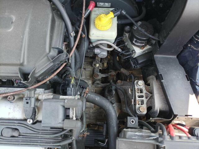 Синий Фольксваген Гольф, объемом двигателя 1.4 л и пробегом 350 тыс. км за 2450 $, фото 15 на Automoto.ua