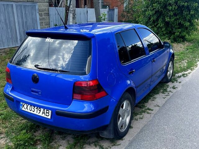 Синій Фольксваген Гольф, об'ємом двигуна 1.8 л та пробігом 300 тис. км за 4000 $, фото 2 на Automoto.ua